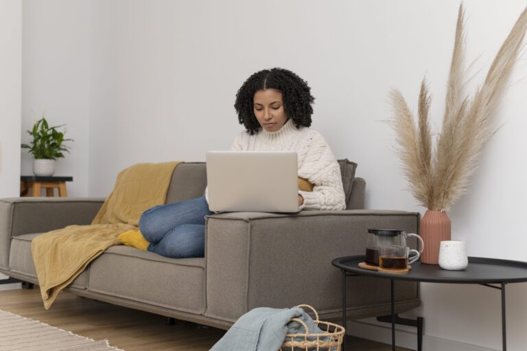Keeping your Living Room Tidy: Tips on How to Keep your Family Space Spotless